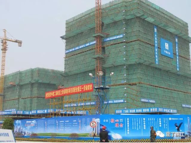 现场实拍丨这个建筑工地是省级安全文明工地,看看比你们工地好在哪?