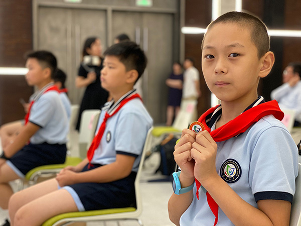 上海枫泾打造中医药特色健康小镇中医药文化也融入小学教育