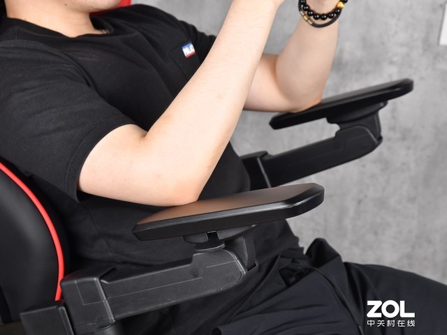 DXRacer迪锐克斯手游电竞椅评测 专业更舒适