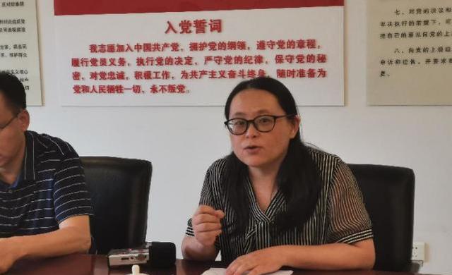 沙坪坝区教师进修学院高级教师谢芳认为,语文的命题,紧扣今年的疫情