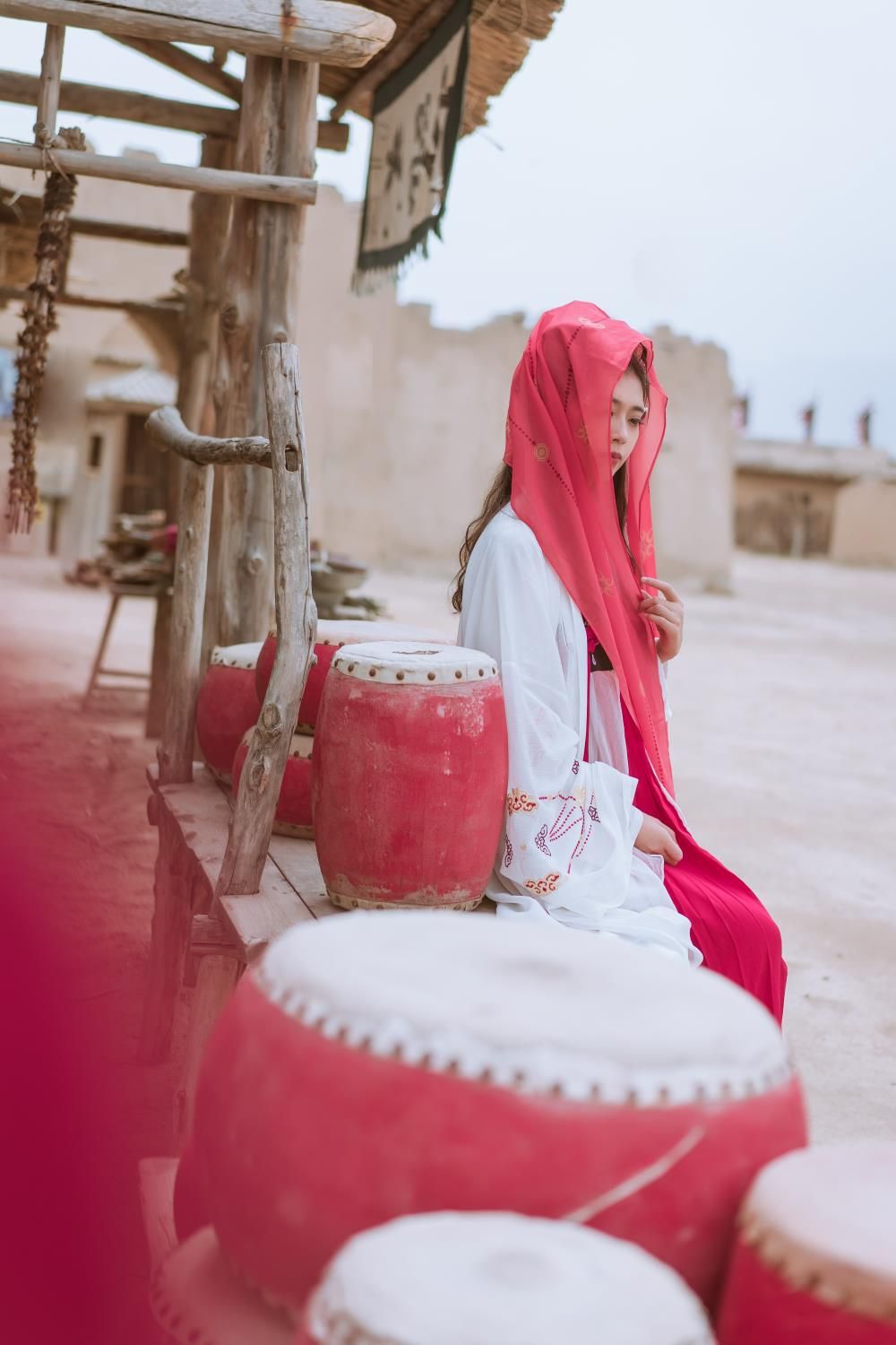 剑网三明教喵姐襦裙正片,大漠美人点红妆