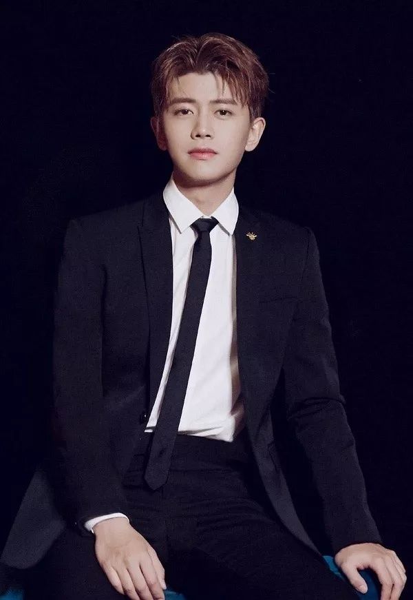 任嘉伦谭松韵这样没有流量的邻家脸,是怎么吊