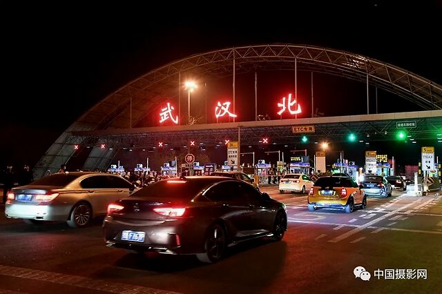 解放军报记者王传顺全景记录武汉重启