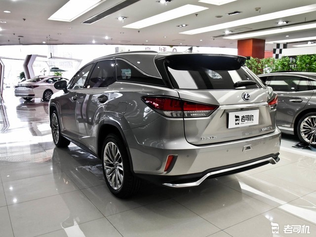 大空间之选 小哥带你看雷克萨斯rx