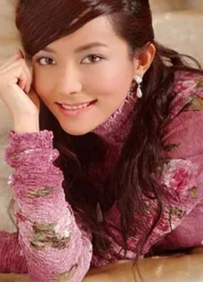 方瑜扮演者李钰:33岁因病去世,身穿婚纱下葬,至今11年了_凤凰网