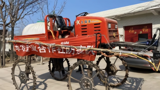 农用车变消毒车,连续4天给村子消毒