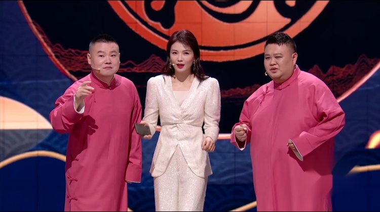 双11狂欢夜:刘涛上台说相声,那是真功夫啊,全场掌声不断