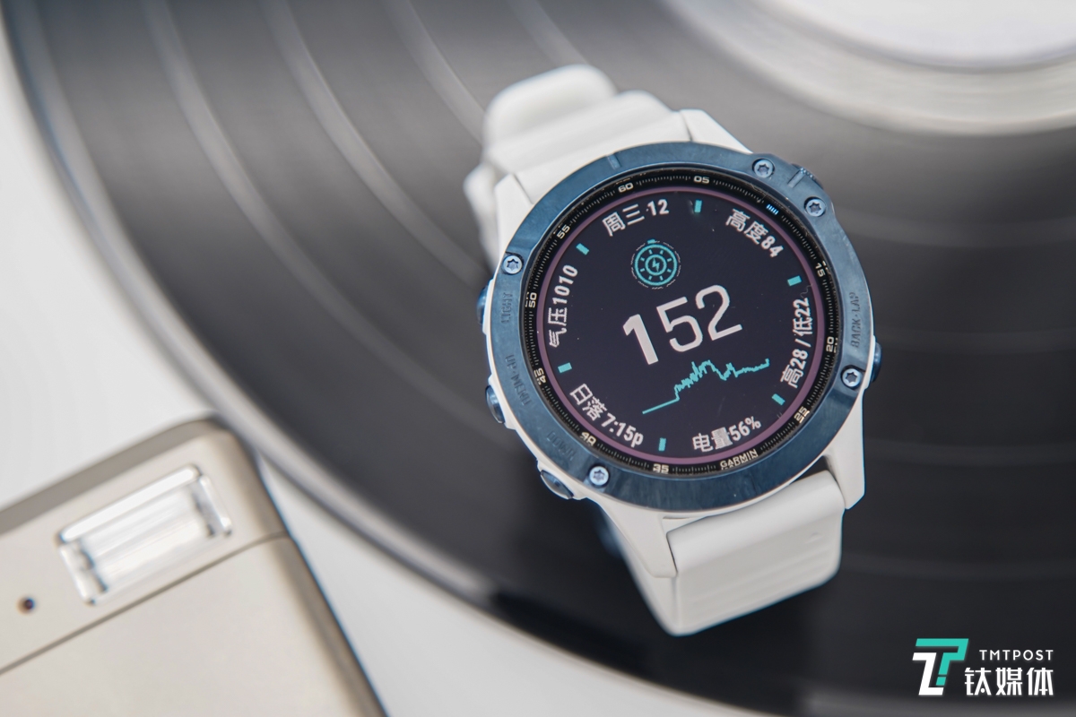 用"光能"延长户外续航,佳明fenix 6 pro solar 评测 | 钛极客