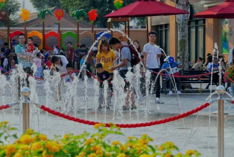 |花乡奥莱村，用步数走出责任和希望