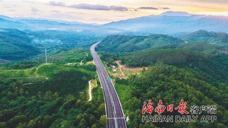 儋州至白沙高速公路是和山海高速公路同時開建的項目,事關海南島