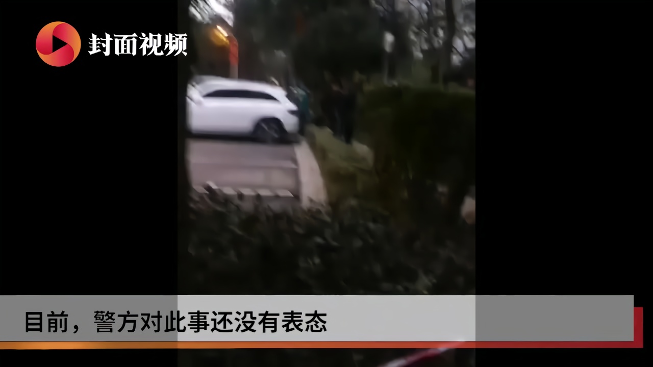 乐山一高层住宅小区发生坠楼事件 家属疑似不在身边