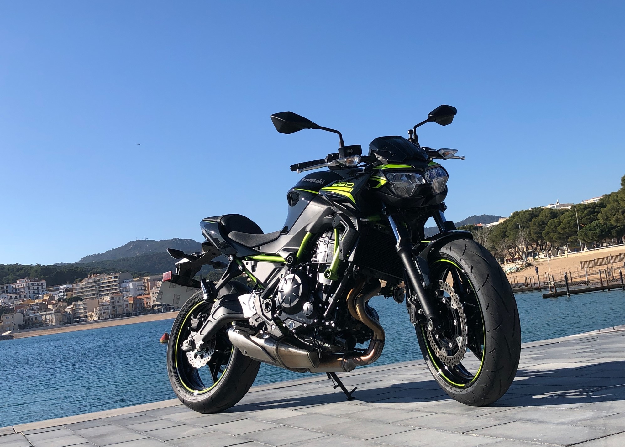 中量级进口街车性价比之王川崎z6502020款车型详解