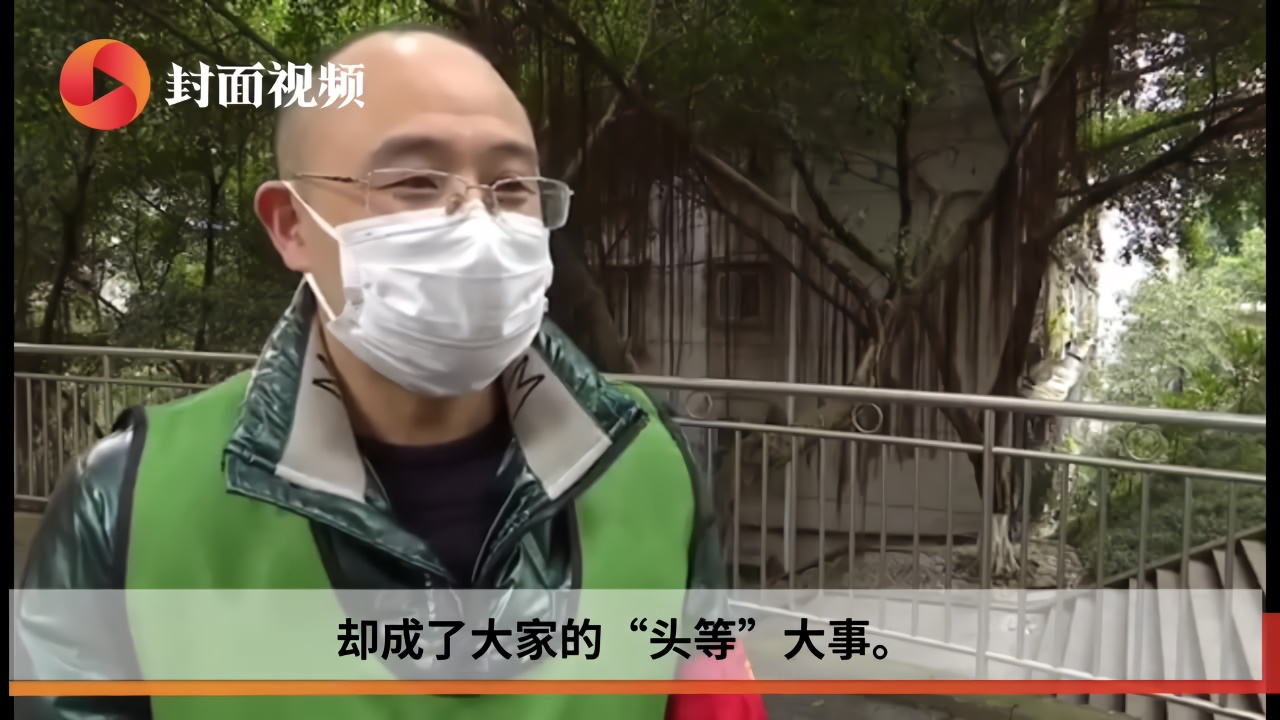 四川好人曹建民 10多年来已免费为近5000名老人理发