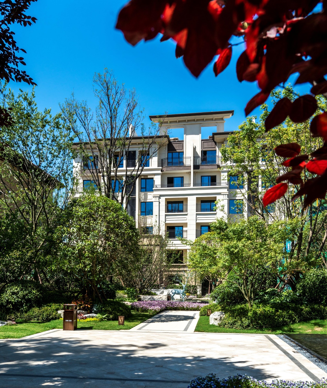 龙湖天钜丨约3亩1栋低密叠境,焕代高新cid宜居封面