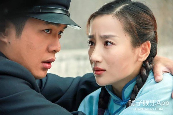 暴风骤雨》中,高洋饰演的淡雅脱俗,婉约文静且心地善良的女主角韩秋草