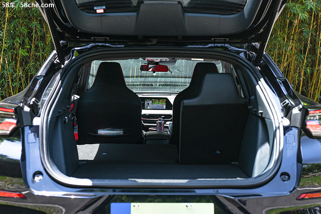 特立独行的跨界产物 长安uni-t试驾体验