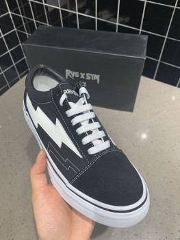 帆布板鞋不用排名最潮当属Revenge X storm “复仇风暴” 无疑！