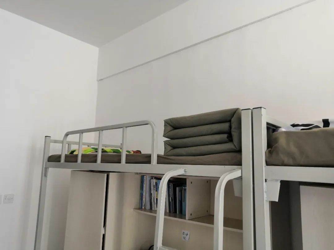 华夏航空莅临金胜飞行学院选拔飞行员