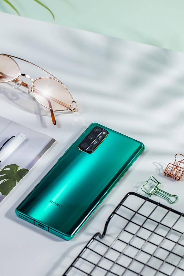 荣耀30pro图赏低调玻璃下的流光溢彩