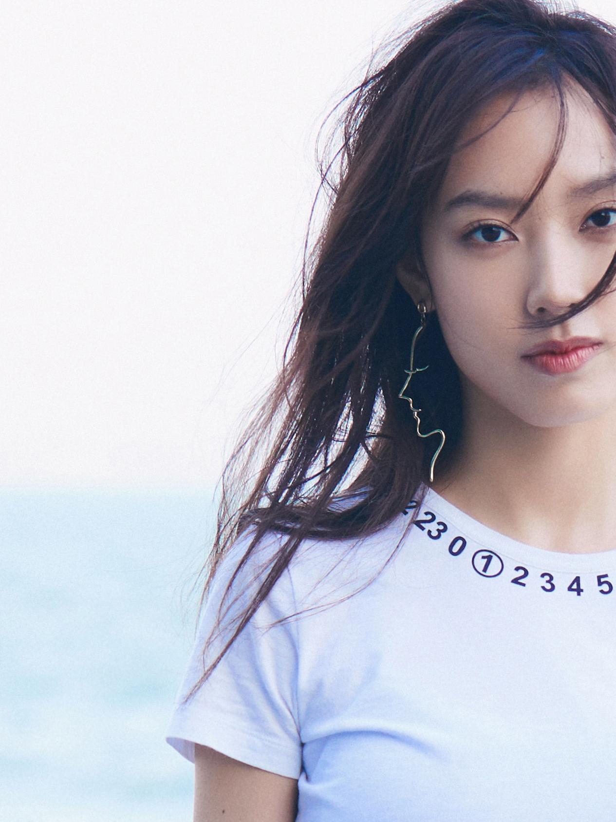 孙嘉灵海边大片曝光 清新灵动展现别样时尚魅力_凤凰网娱乐_凤凰网