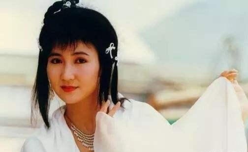 如果对陈美琪非常熟悉的朋友或是陈美琪铁粉,一定不会被难倒其实,在另