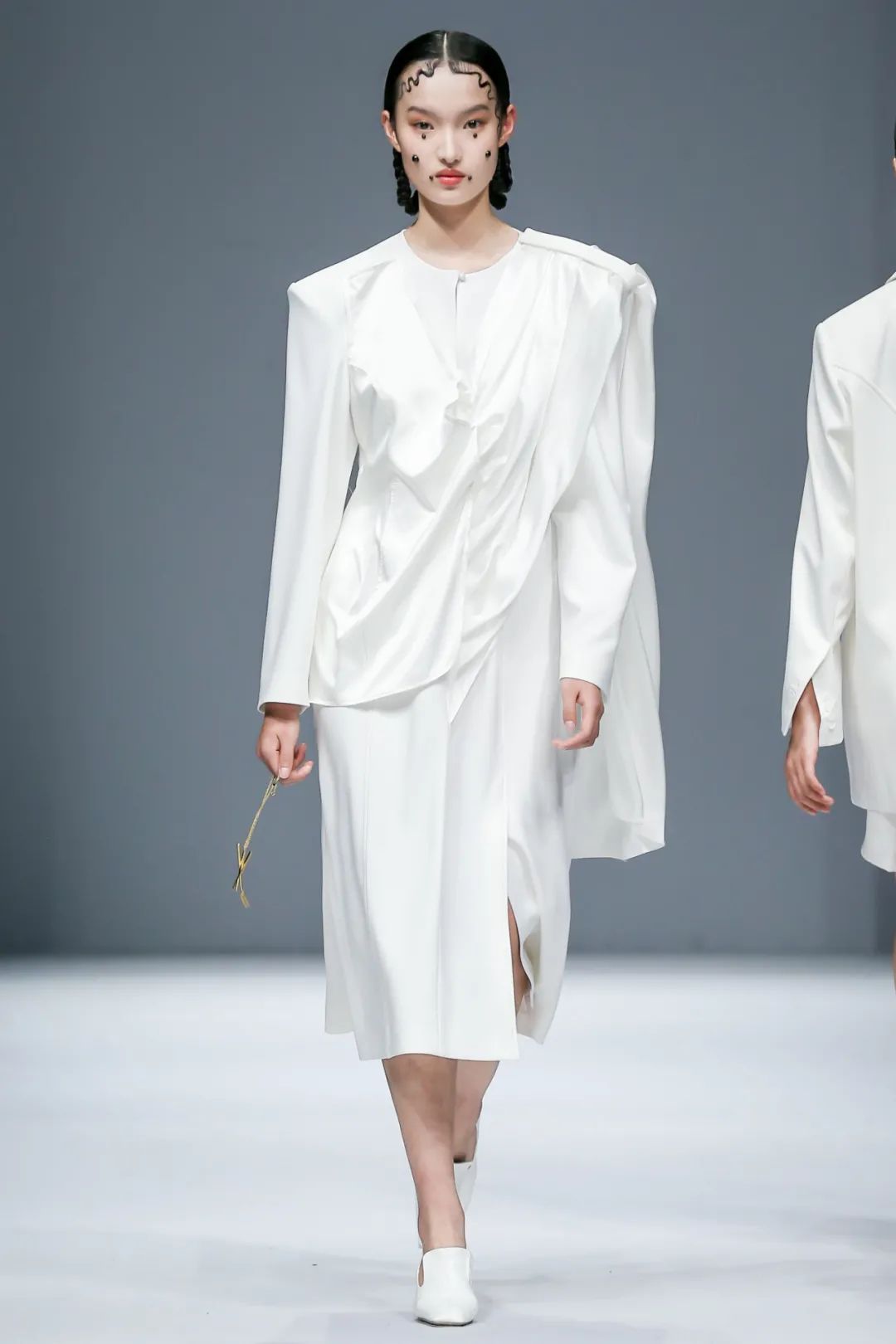 趋势 | 2021春夏中国国际时装周流行设计手法及元素分析