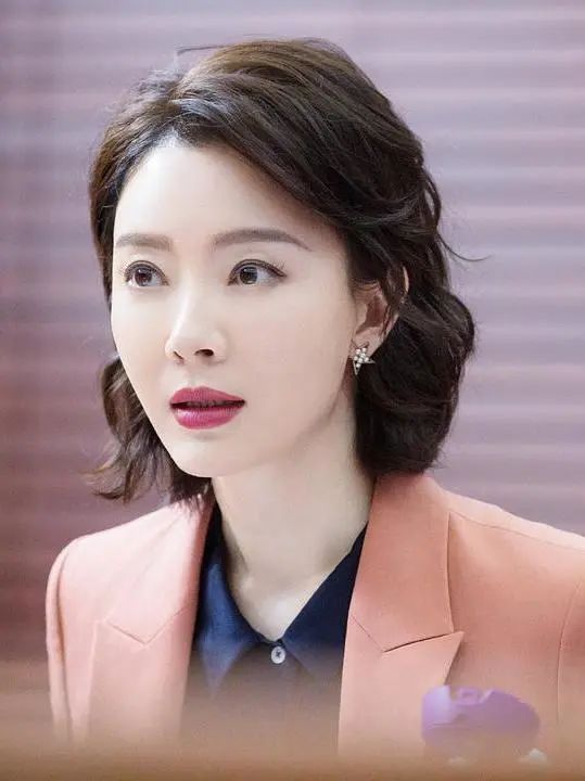 内心强大的女人,都在穿什么?