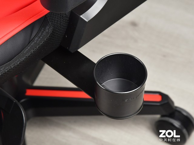 DXRacer迪锐克斯手游电竞椅评测 专业更舒适