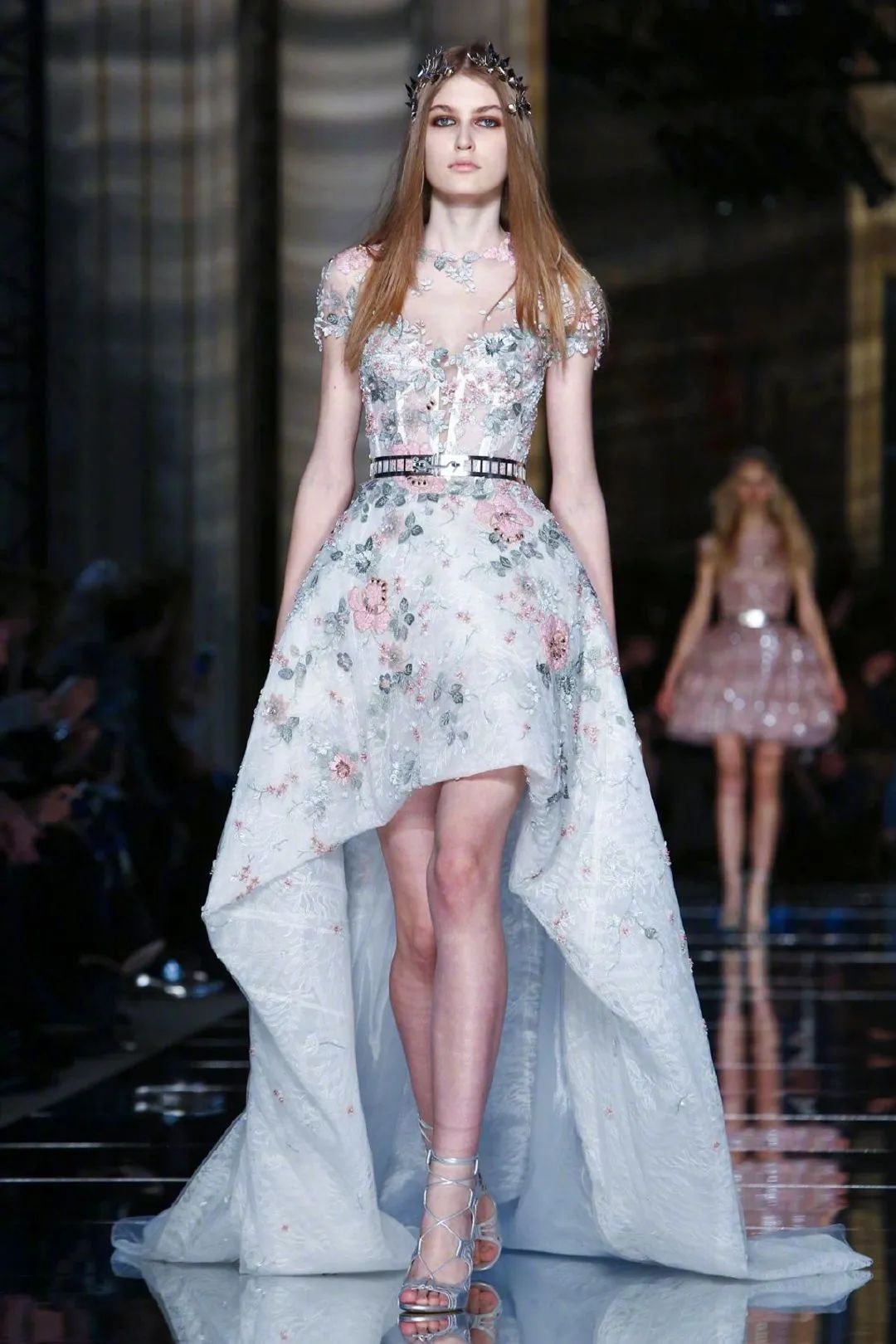 zuhair murad近年来的高定礼服集合__凤凰网