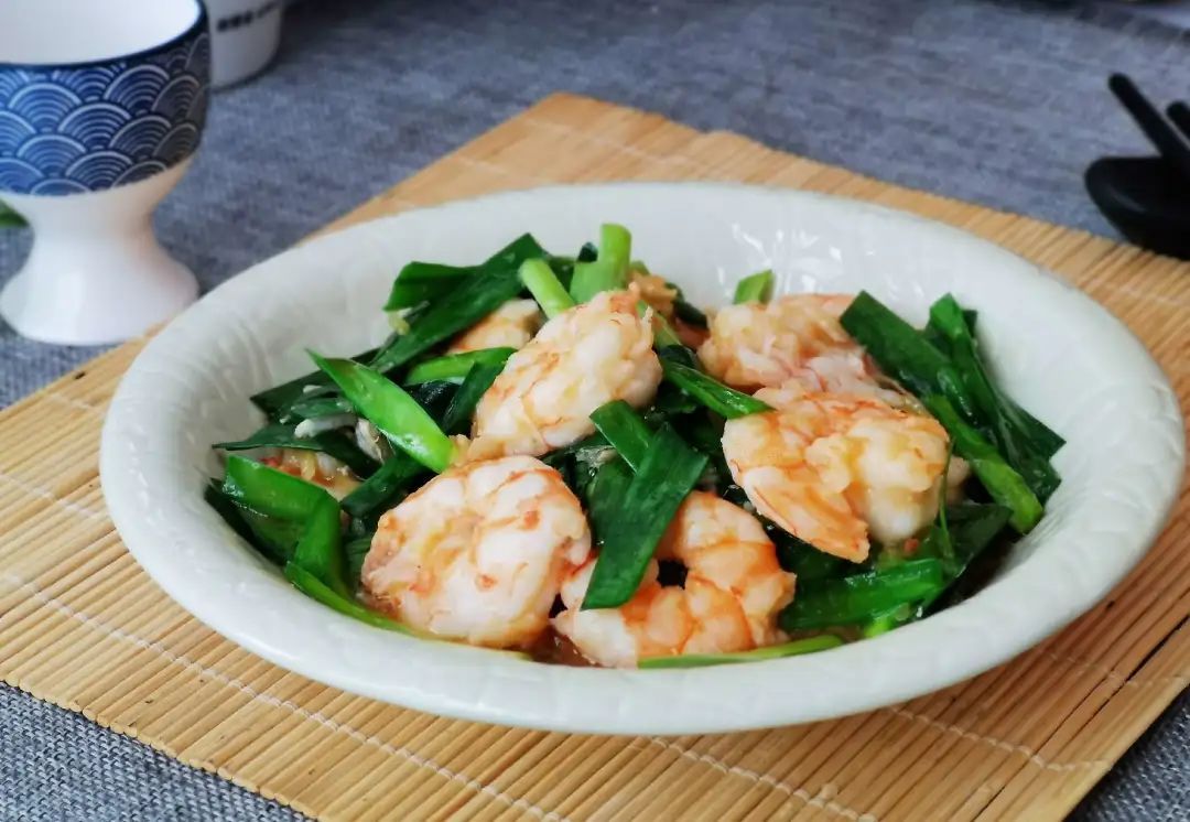 养生食谱:韭菜炒虾仁