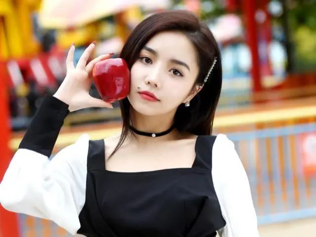 安崎才是真皇族?连续c位惹争议,观众缘逐渐下降