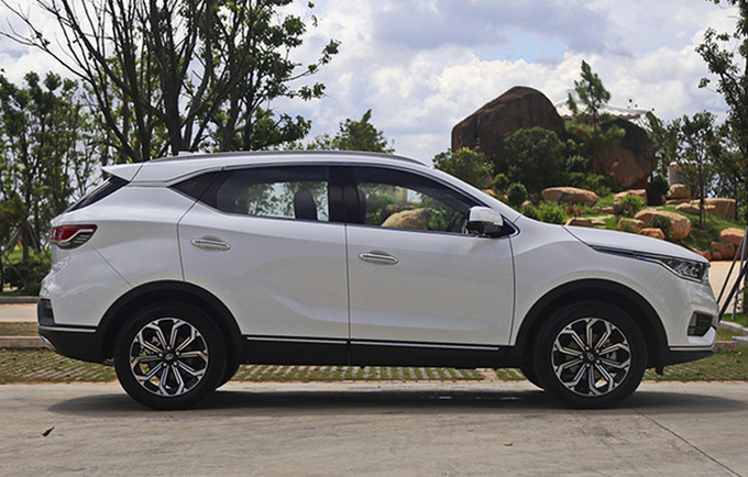 新款东南dx7三天后上市 预计10万元起售-图3