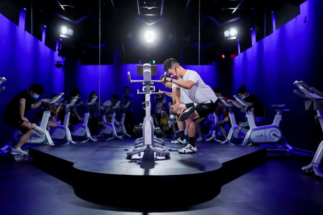 当家庭直播健身风靡海外,中国也会跟上吗?_凤凰网体育_凤凰网