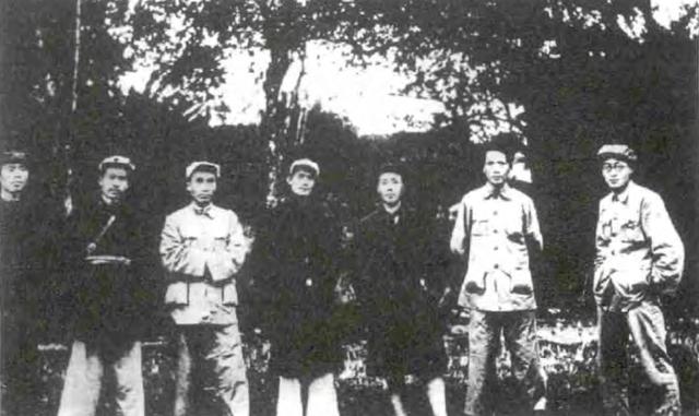 邓发：赤色中国的“守护神”__凤凰网