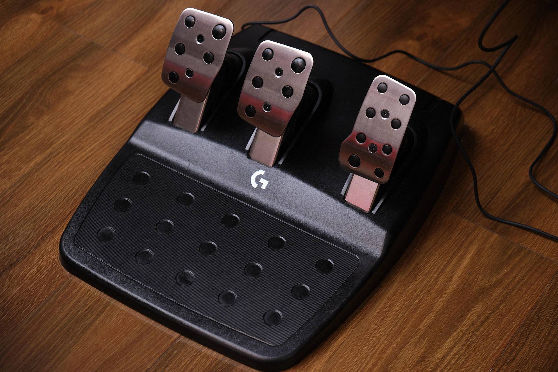 男人的浪漫:罗技g923 trueforce力反馈方向盘