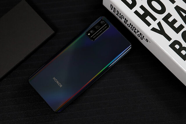 荣耀play4tpro详细评测千元档位再添一名性能王者