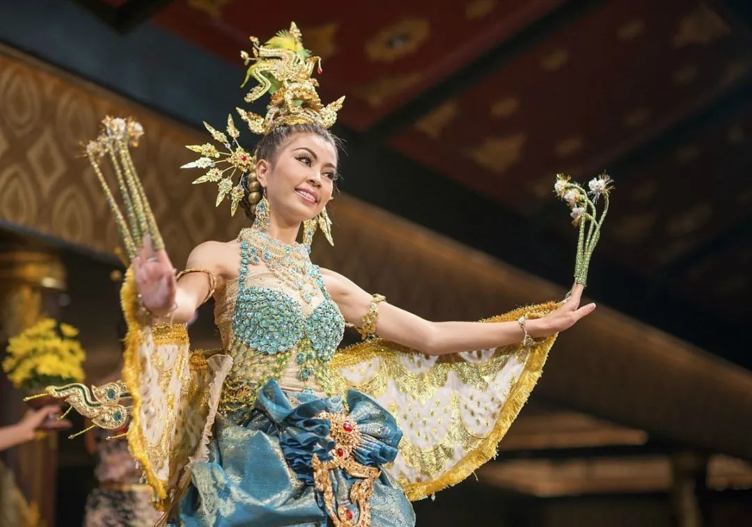 泰国男女比例高达1:2?多出来的一半女性怎么办?