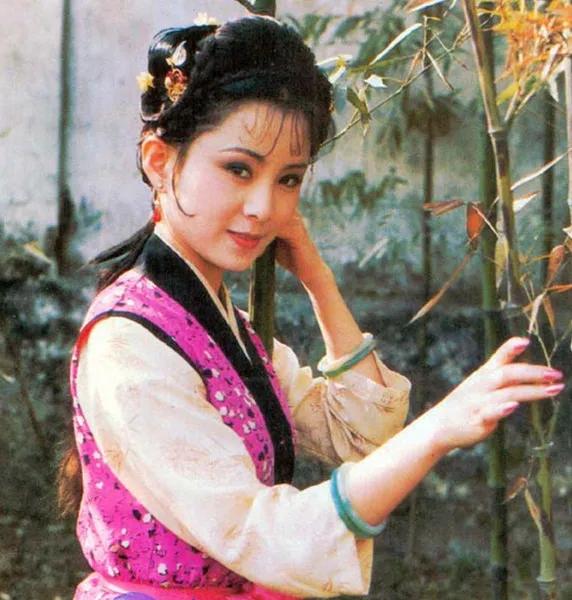 还记得87版红楼梦中的晴雯吗她现在怎么样了