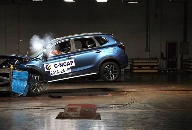 钢板越厚代表车越安全 错 别再被无知蒙蔽双眼