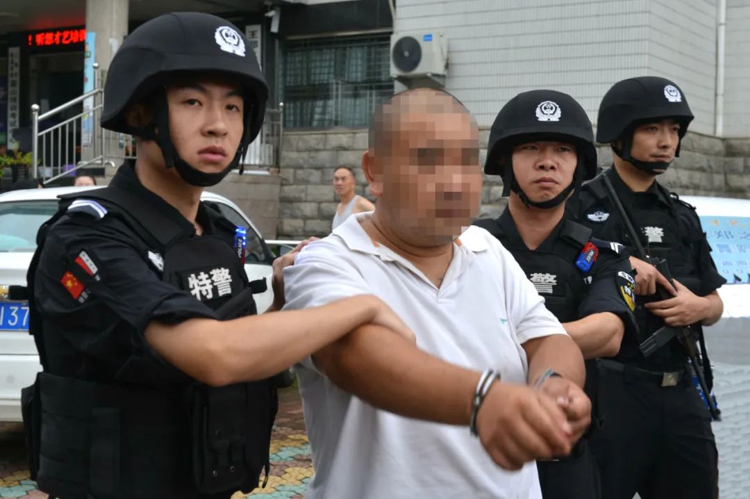 偷走警车杀死门卫六安霍山这起轰动一时的大案破了