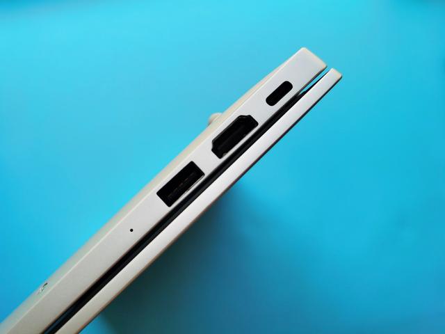 荣耀magicbook耳机插孔,荣耀magicbookpro 2 gen接口和3.5mm耳机接口.