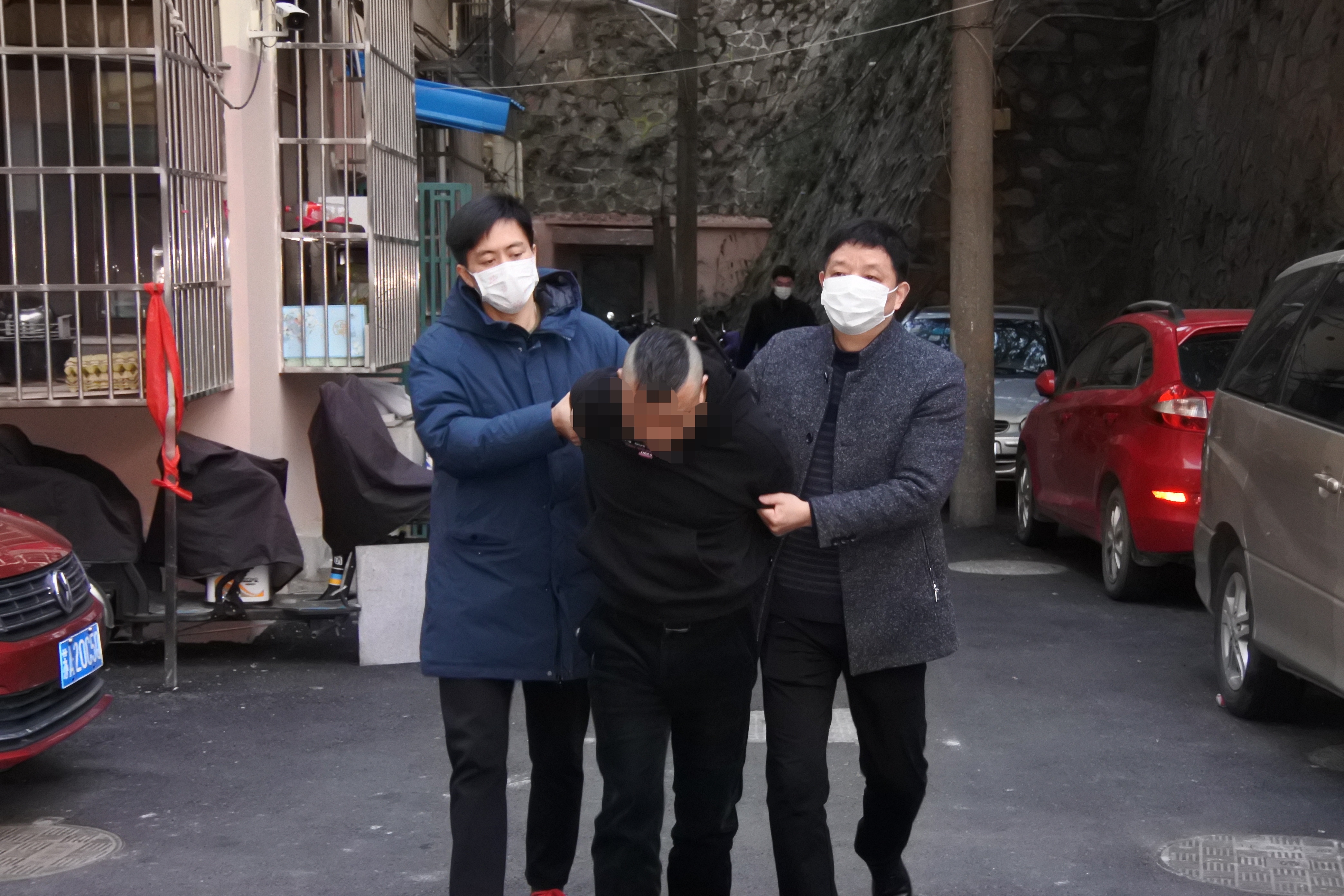 2月23日清晨，麻继钢被南京警方抓获。警方供图