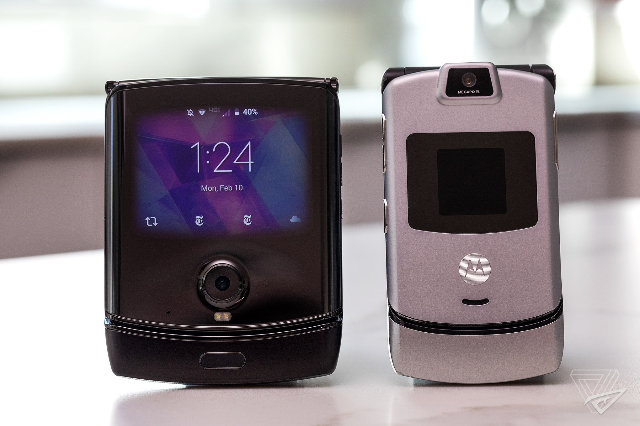 实际上,引领手机行业设计风潮的事情,摩托罗拉已经习以为常.