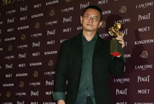 《高三》——金马奖获奖导演周浩第二部长片,国内最早聚焦高考状况的独立纪录片之一__凤凰网