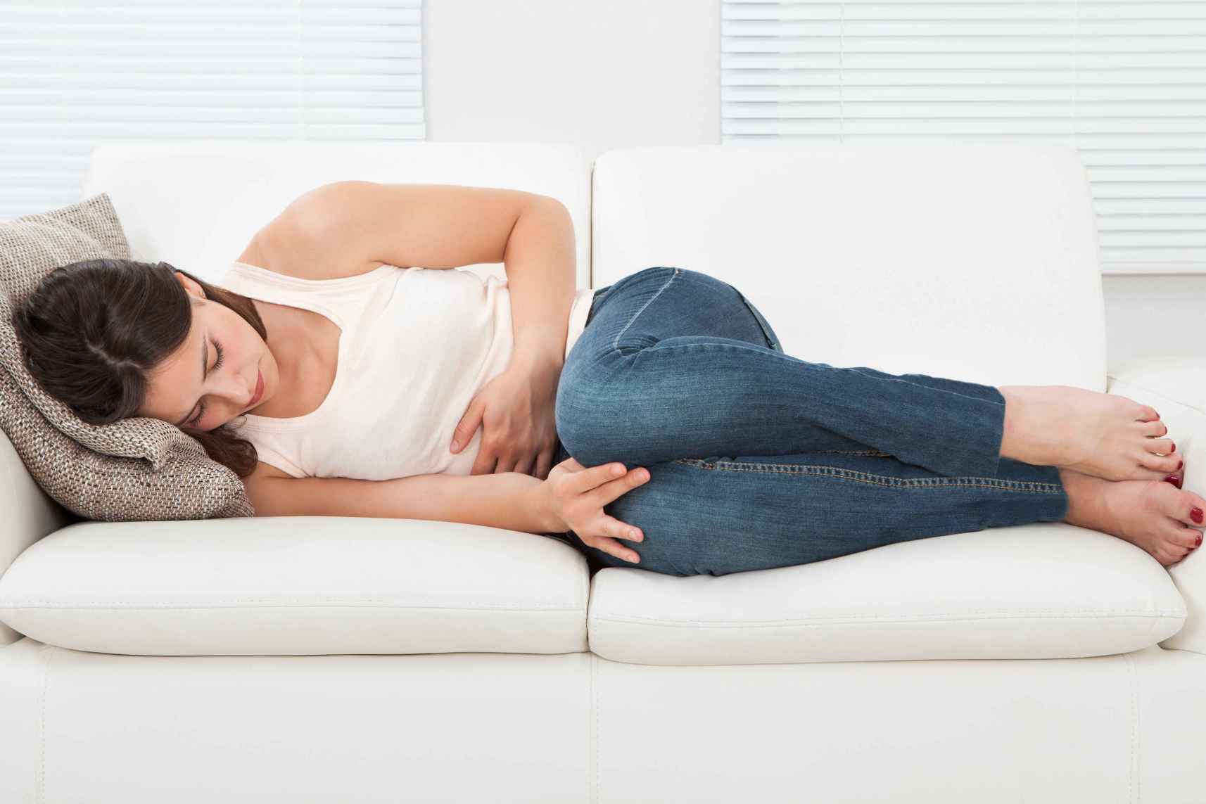 坐厕和蹲厕,哪种方式更利于排便?提醒:别把便秘全怪蹲厕