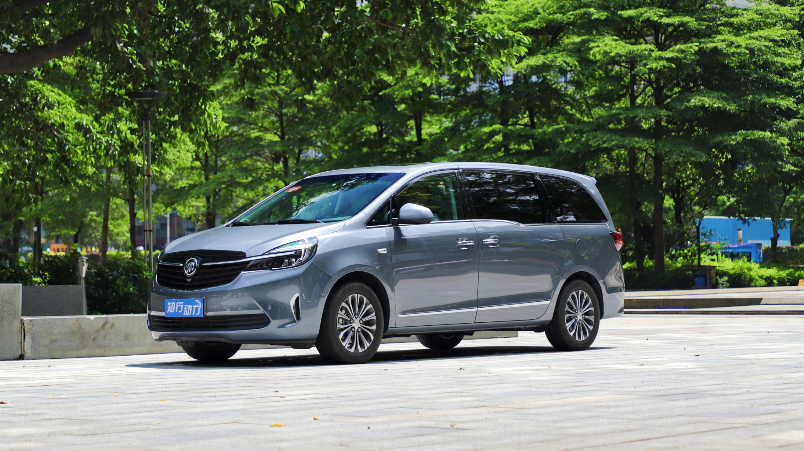 试gl8陆上公务舱福祉版,那份关怀和贴心最打动人