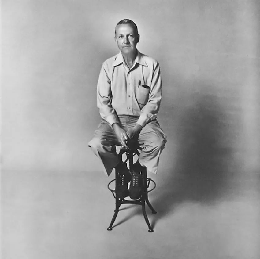 凯文·林奇(1918-1984)这是assbook第968篇推文作者 /钱坤assbook设计