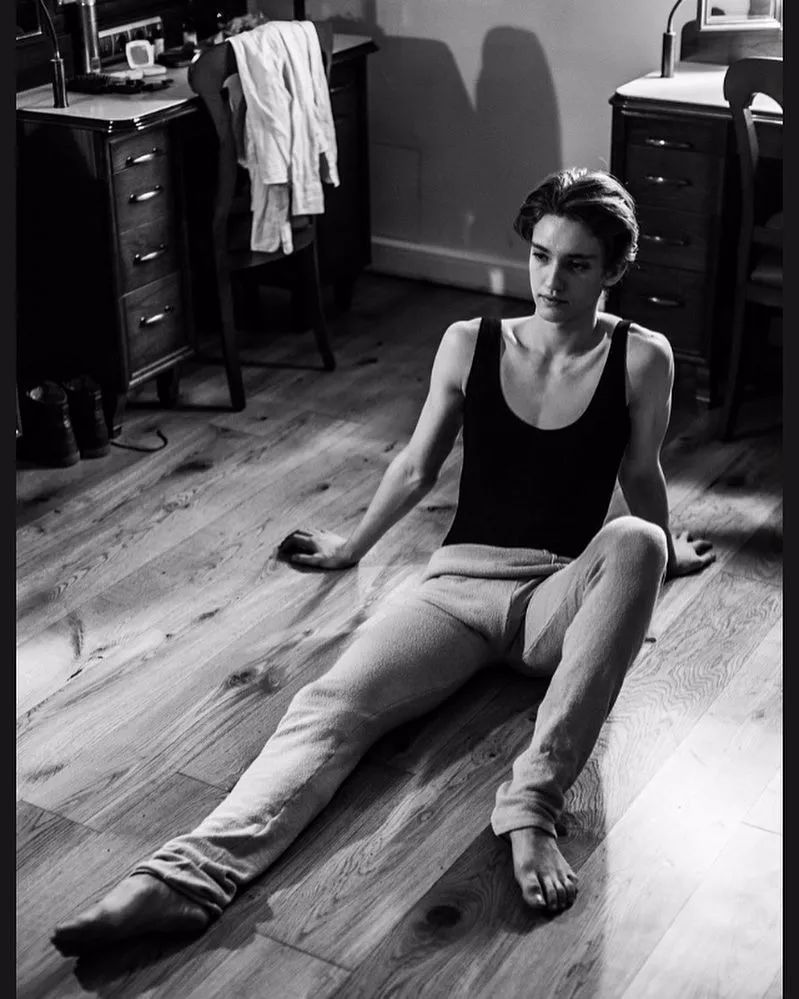 芭蕾舞也能让男孩子又man又美!