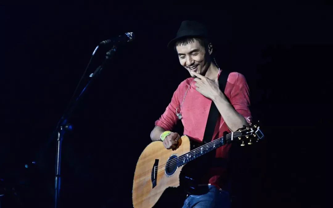 彩虹屁这次不用准点回家睡觉的朴树反而更年轻了