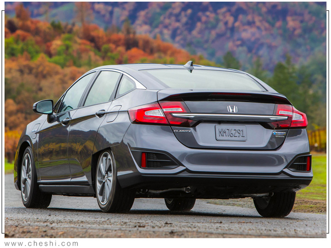 提及本田clarity想必大家都比较陌生,该款车型为品牌旗下的一款紧凑级